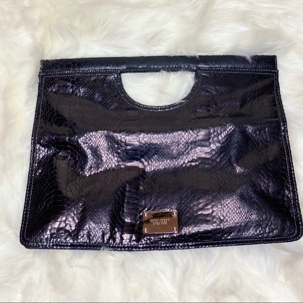 Nine West Clutch in Faux Snake Print in Black